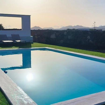 Villa Los Volcanes Lajares Extérieur photo